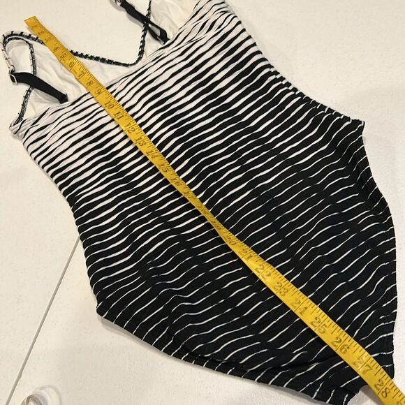 La Blanca black and white bathing suit -10 - Picture 10 of 10